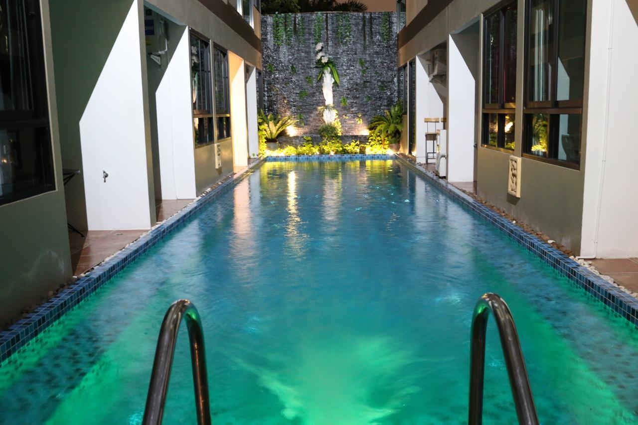 The Pool Resort Bangkok Esterno foto